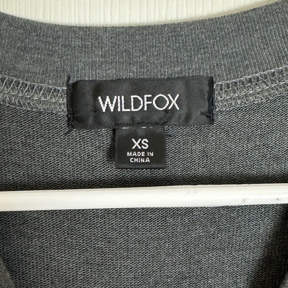 Wildfox Gray Easy Tiger Long Sleeve Graphic Sweatshirt Women Size XS - Picture 3 of 5